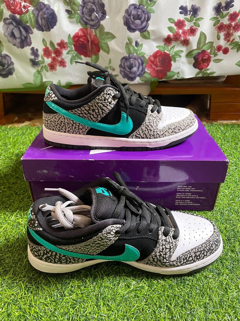 atmos dunk on feet