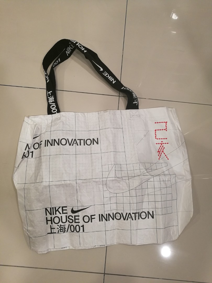 Nike Shanghai House of Innovation Tote Bag Luxury Bags Wallets
