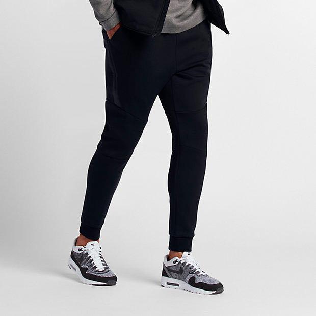 jogger nike tech fleece