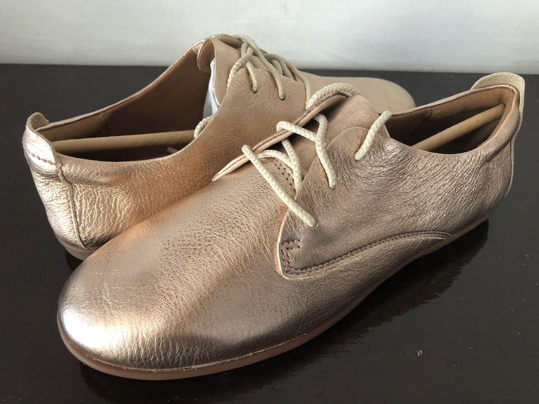 Clarks un sale coral