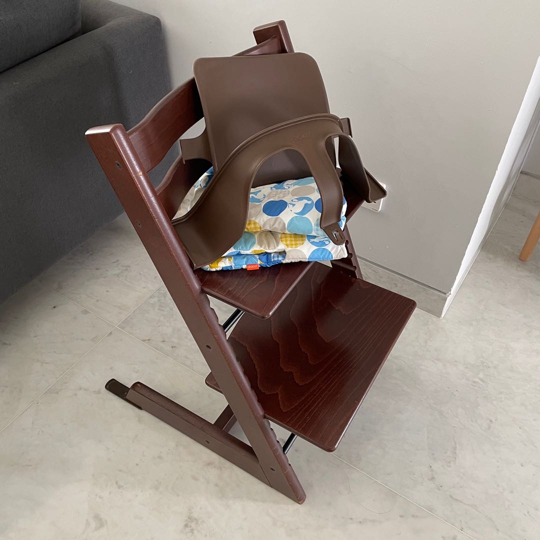 Stokke walnut high best sale chair