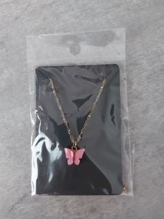 (Category: ) located in . Submitted by kpopstuff_n_otherthings (Listing ID 1092495719, Image 1). Description: .