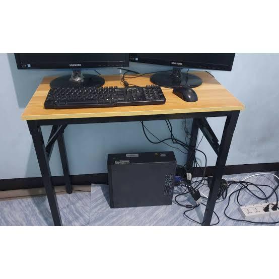 Restock Foldable Study Table 80x40 (Category: Tables & Sets) located in Mandaluyong City. Submitted by gentleturtle_f28a5c (Listing ID 1092440749, Image 2). Description: 80x40x75cm Foldable Table Black & Wood Colors Available.