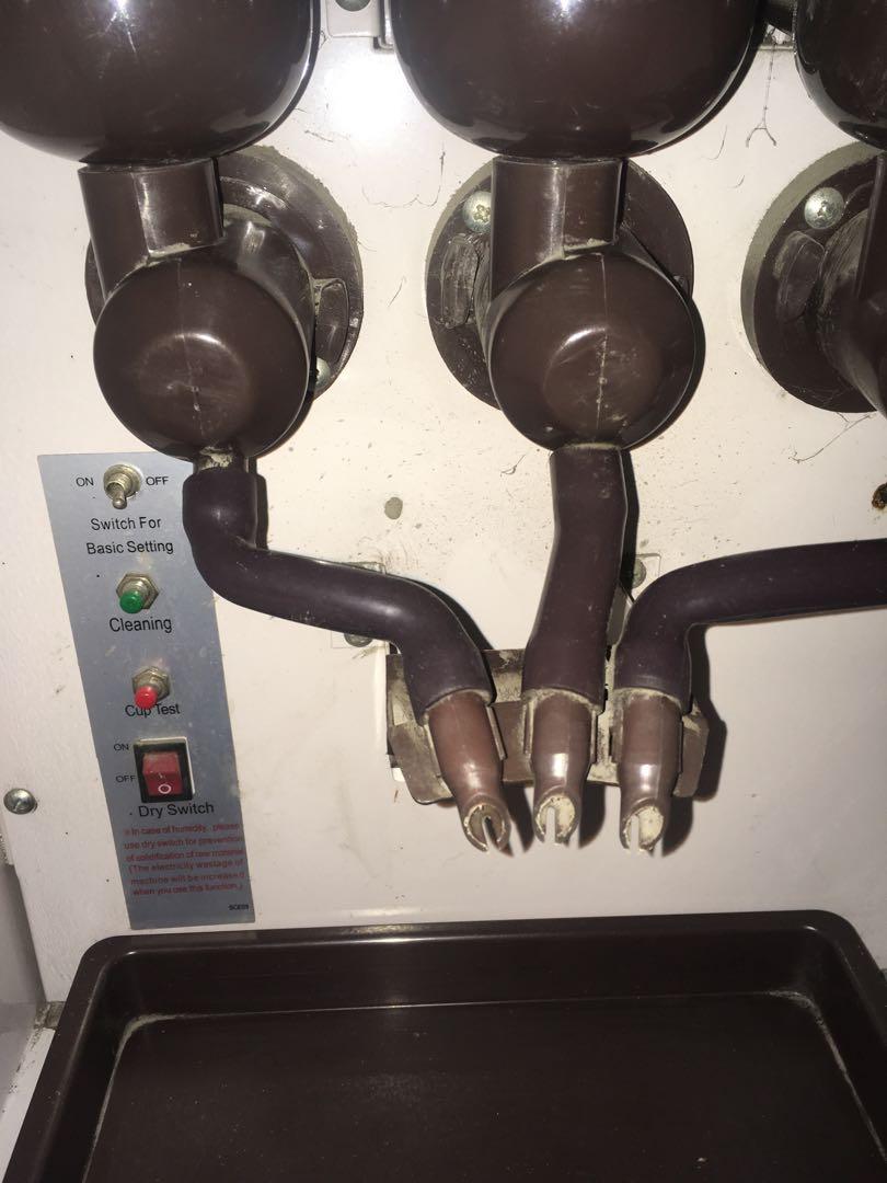 SapoeCoffeeVendingMachine original price 13,500 selling 6500, TV