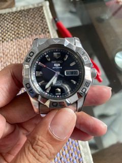 (Category: ) located in . Submitted by asyraf9988 (Listing ID 1092404250, Image 1). Description: .