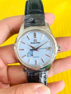 (Category: ) located in . Submitted by thompenangwatches (Listing ID 1092581024, Image 1). Description: .