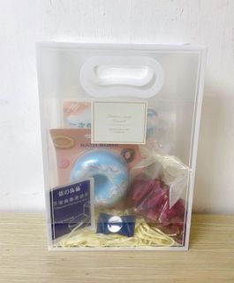（分類：）位於 。 由 applesauceing 提交（商品編號 1092572280，圖片 1）。簡介： 。