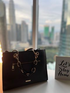 (Category: ) located in . Submitted by laura8905 (Listing ID 1092505573, Image 1). Description: .