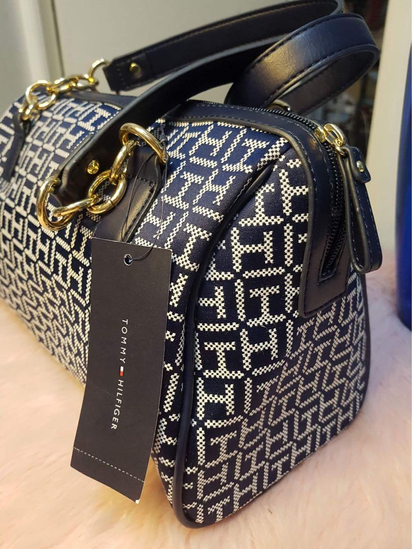 Tommy hilfiger boston bag outlet