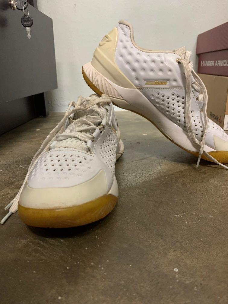 Curry low mvp 2025