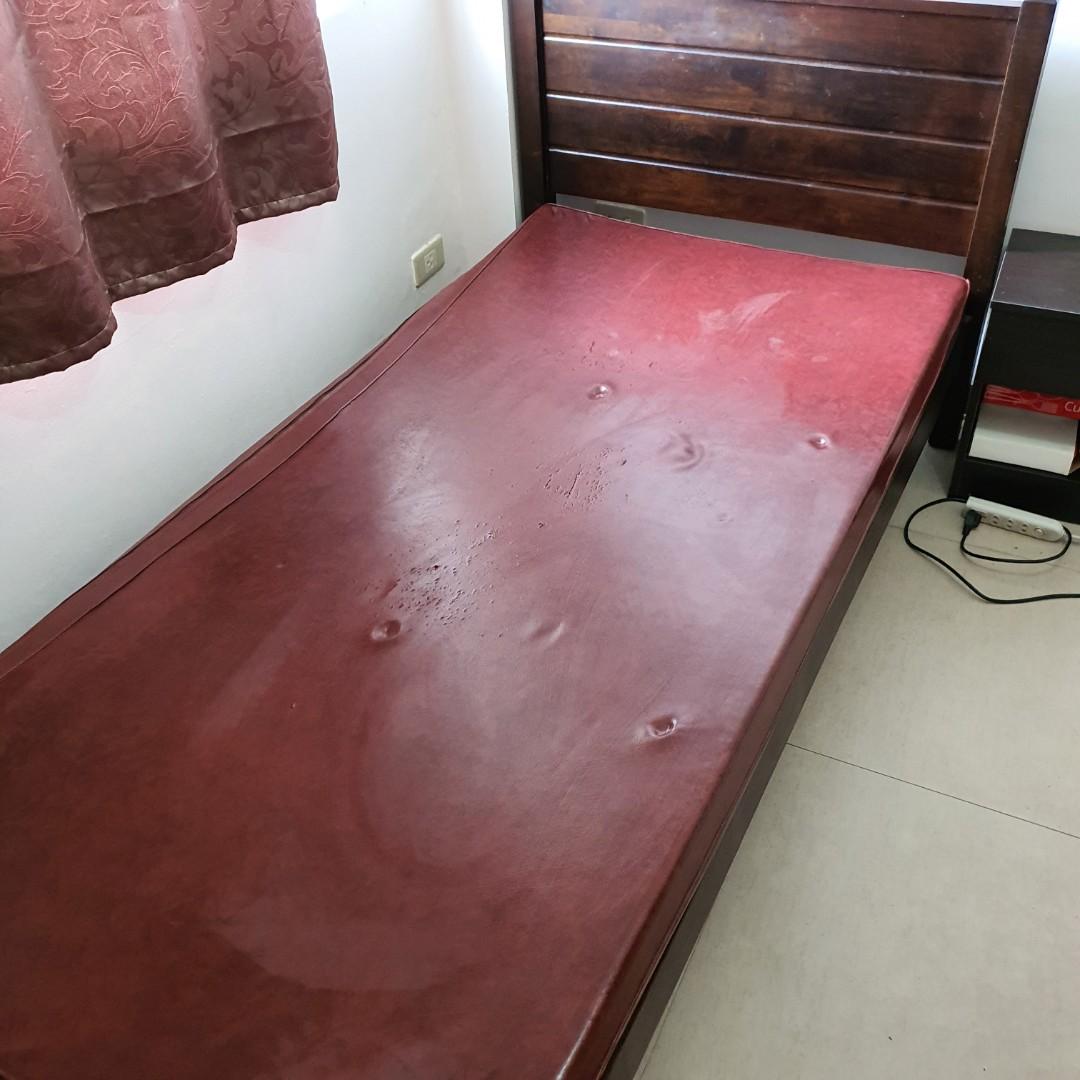 Single cot sales with mattress price