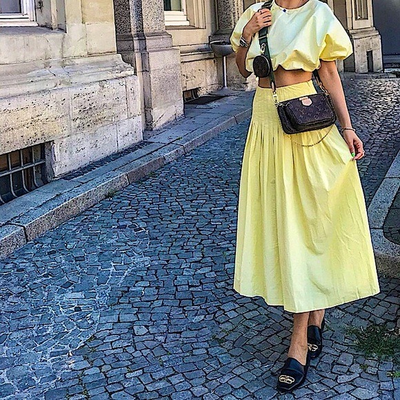 Zara pleated skirt yellow outlet