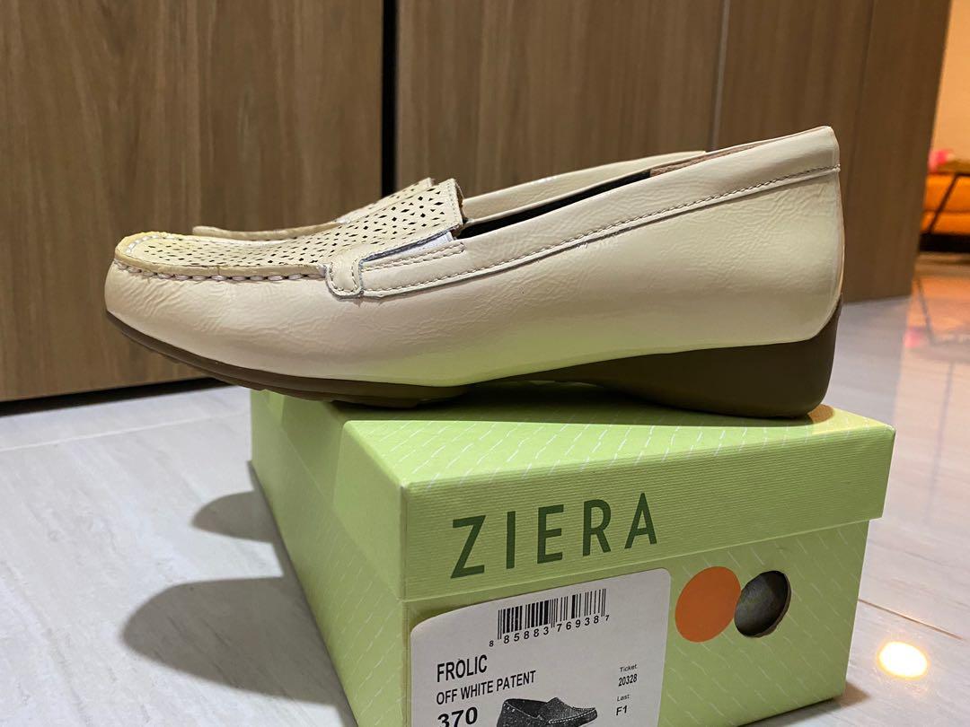 White patent new arrivals leather clogs