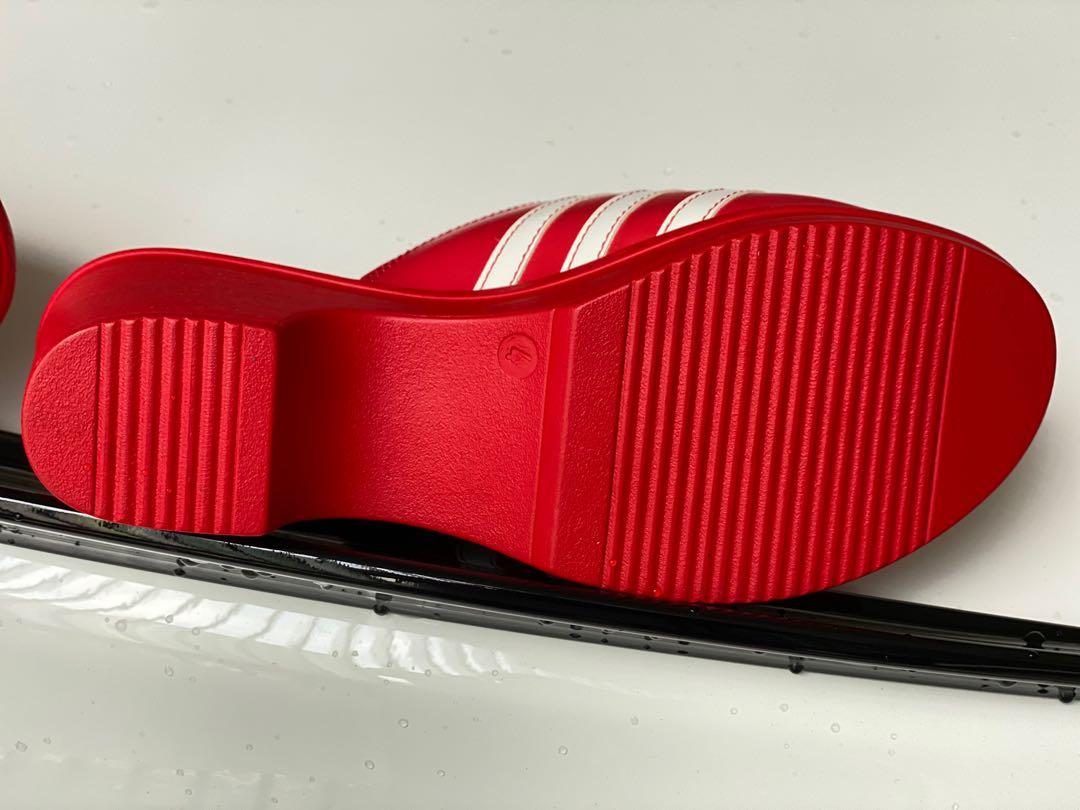 lotta volkova trefoil mules