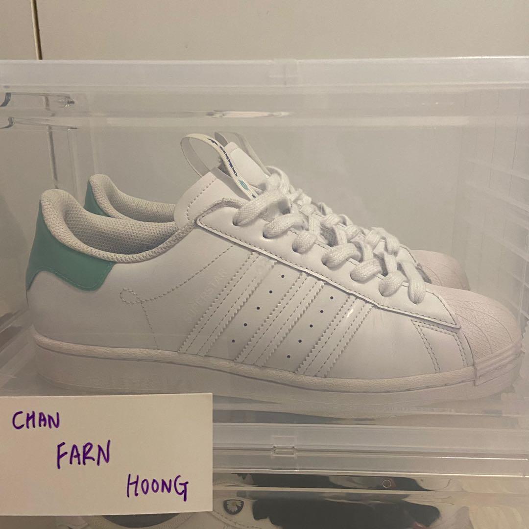 Superstar 2 Paris store