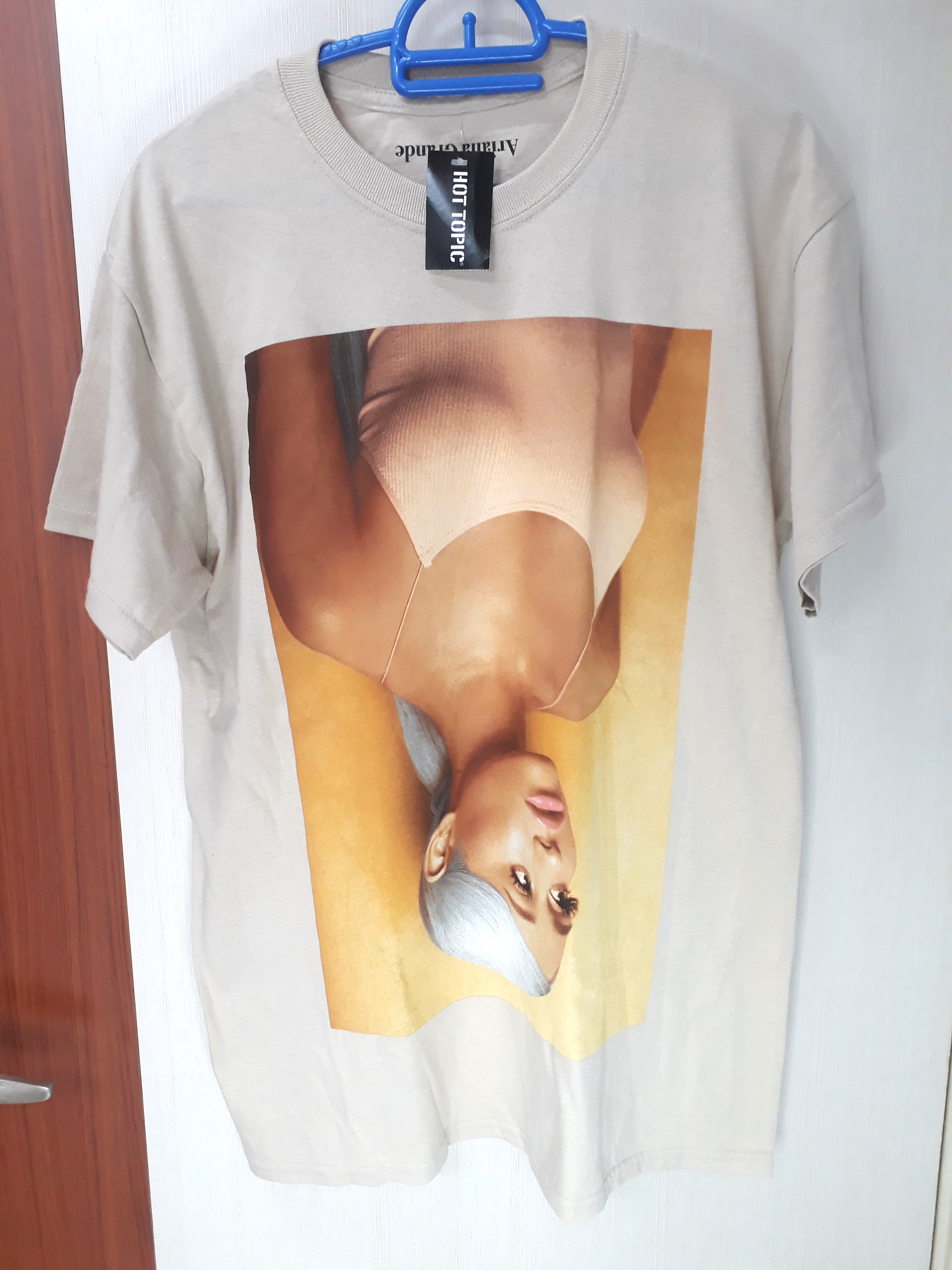 Ariana Grande Hot Topic Shirt, Men's 