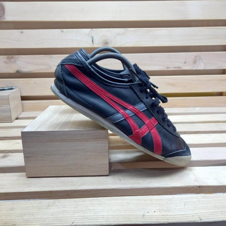 Asics d4j2l store