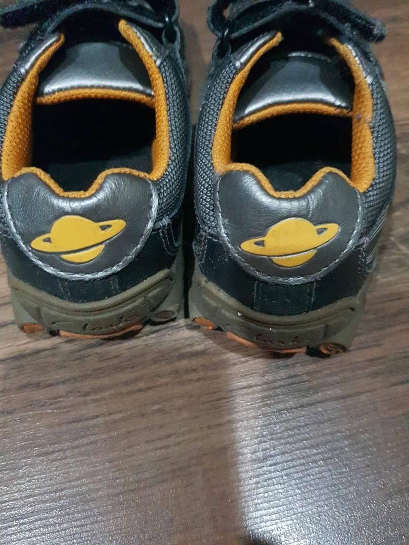 Clarks boys shoes size 9 clearance