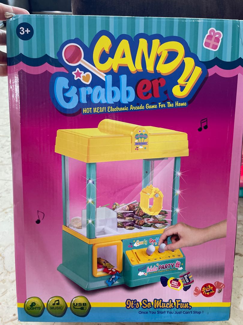 Candy grabber electronic arcade game, Hobbies & Toys, Toys & Games on