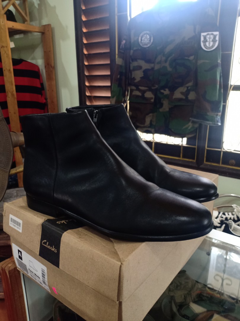 Clarks form store chelsea boots