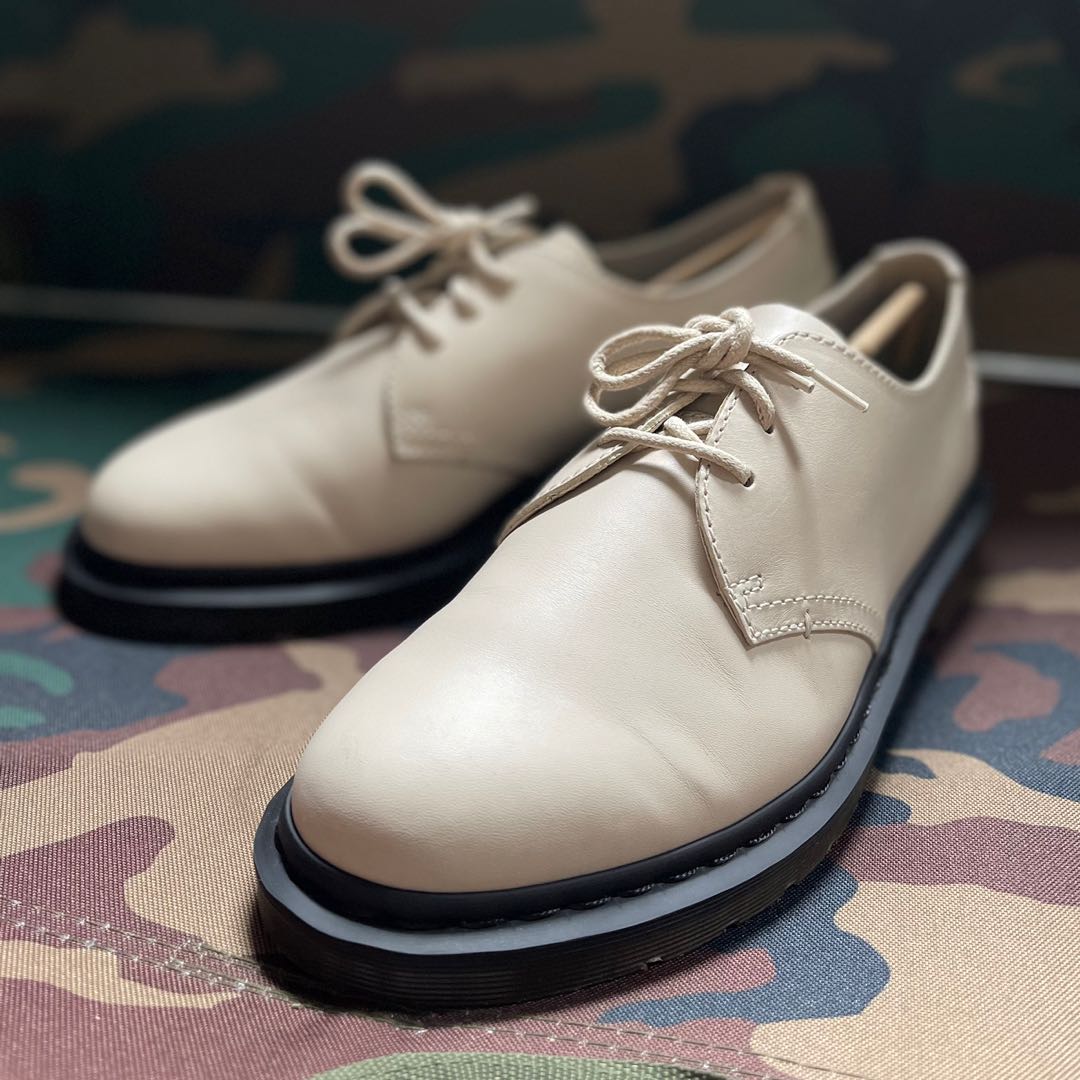 Clearance Dr Martens Deacon