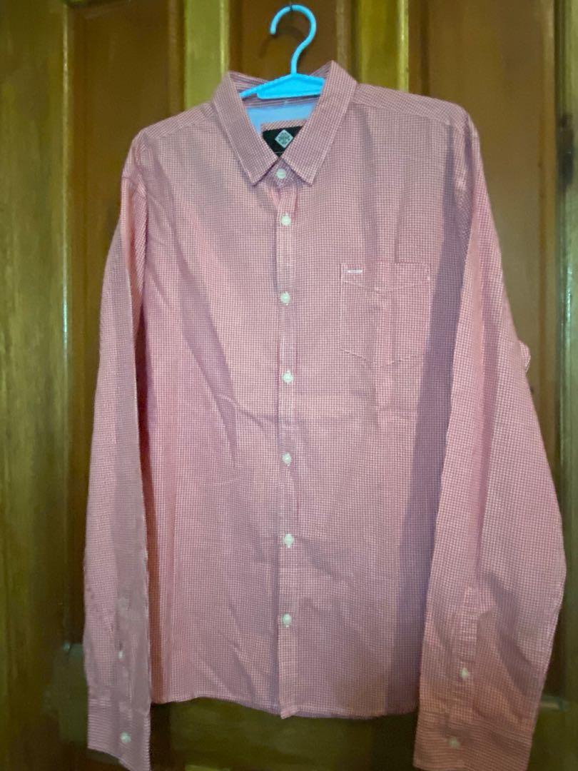 Cotton on long sleeve checkered red (Category: Tshirts & Polo Shirts ) located in Quezon City. Submitted by ec_rummage (Listing ID 1092722284, Image 1). Description: Original Cotton On long sleeve Red checkered Size: XL Good as new condition .