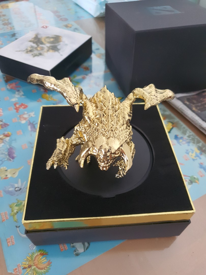 Dota 2 Roshan Statue, Hobbies & Toys, Memorabilia & Collectibles