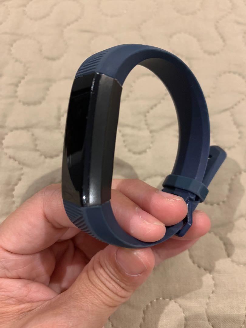 Fitbit Alta HR Gunmetal Series Women s Fashion Watches Accessories Watches on Carousell