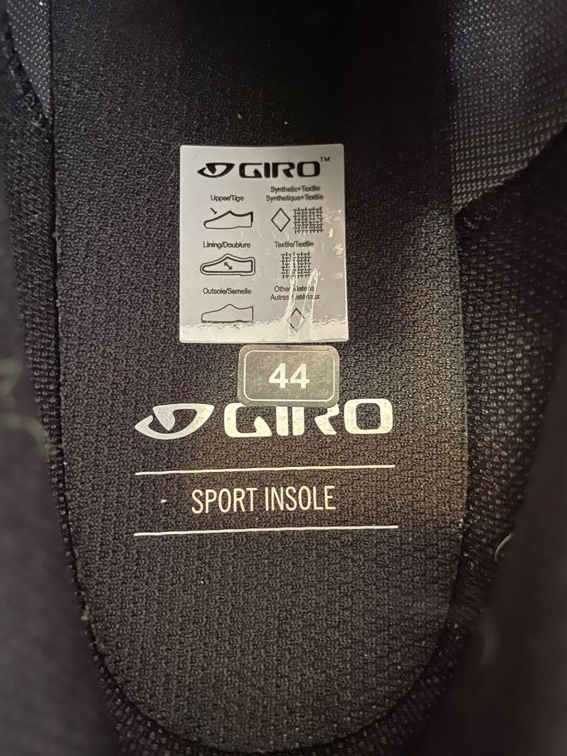 Giro cylinder off road outlet