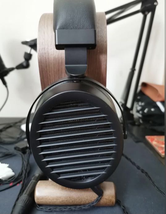 Gold planar GL850 Audio Headphones Headsets on Carousell
