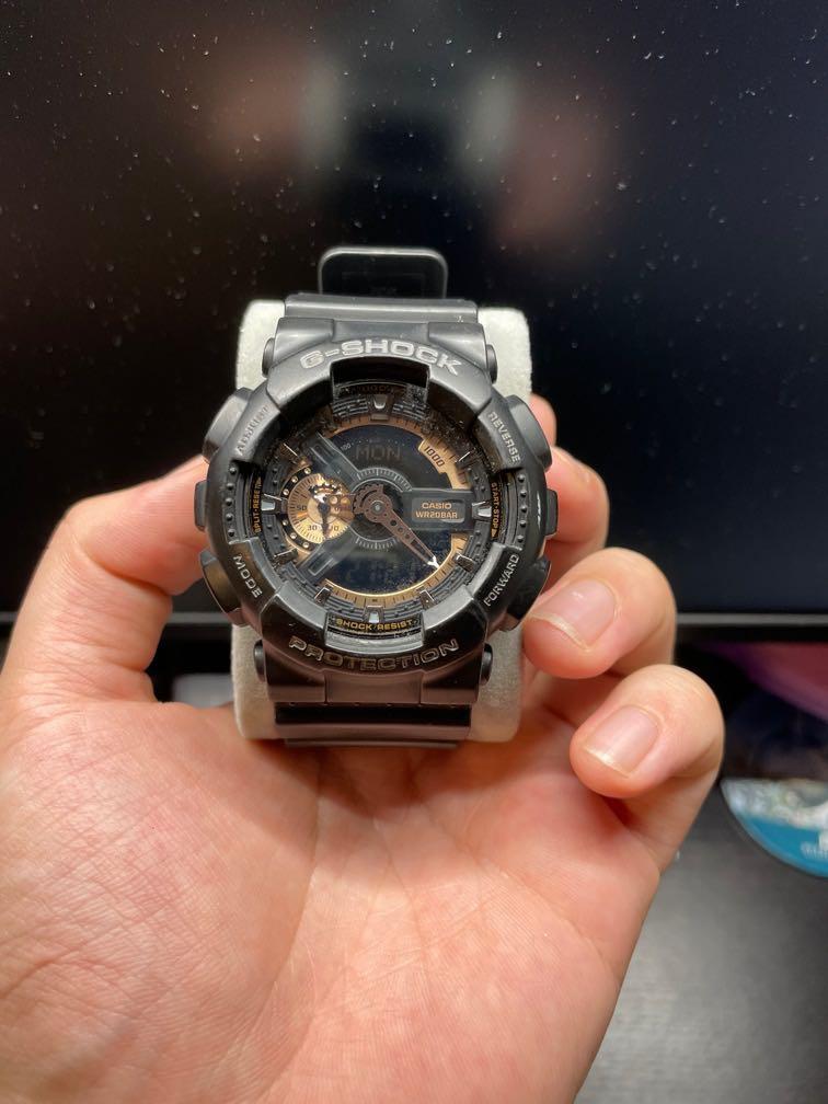 G shock hotsell gold dial