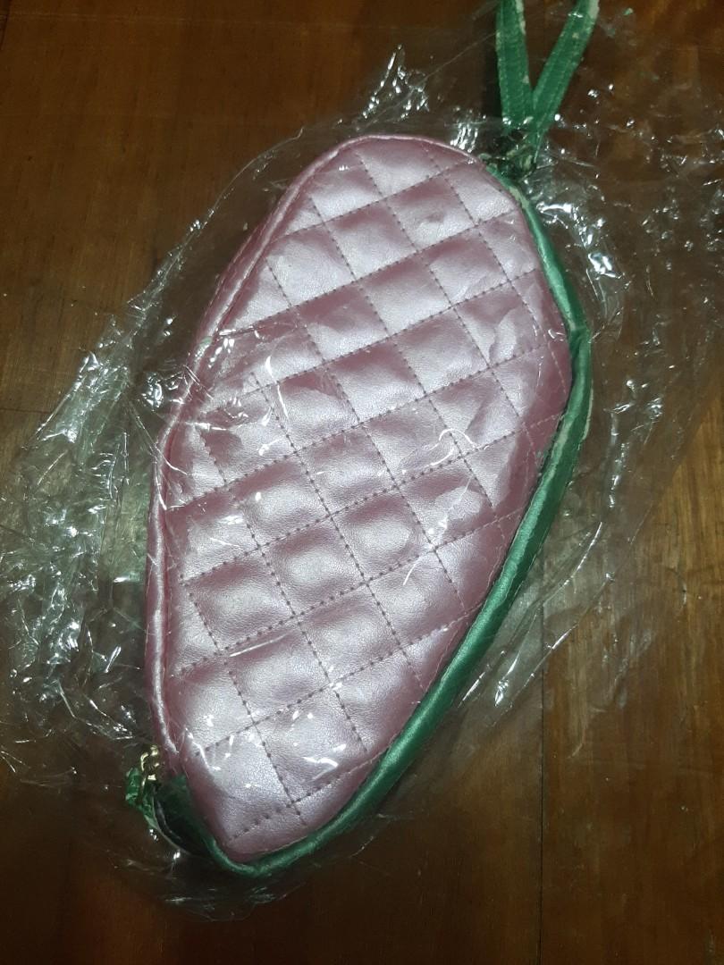 Hello Kitty Ice Cream Pouch, Women's Fashion, Bags & Wallets, Purses