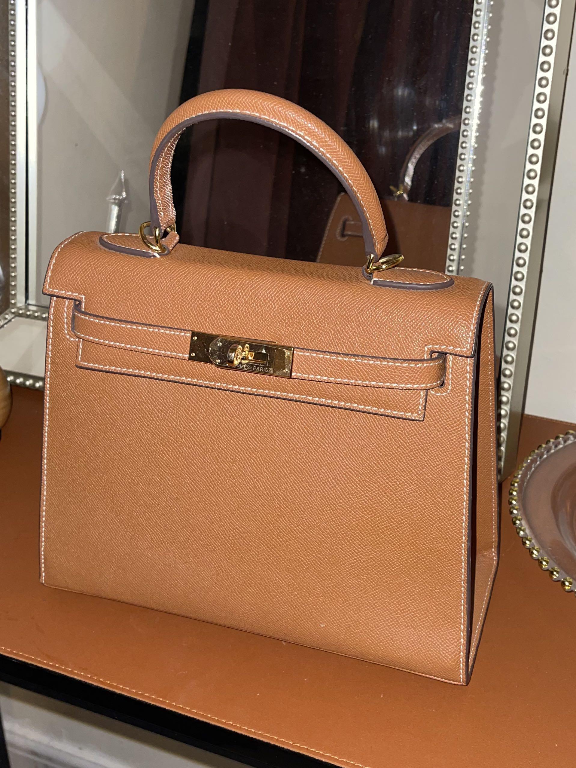 Hermes Kelly bag tan