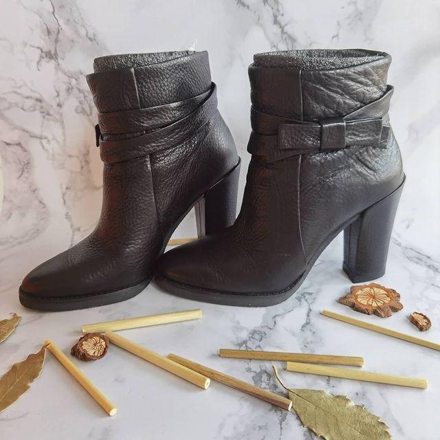 Kate Spade Mannie Bow Short Ankle Boots