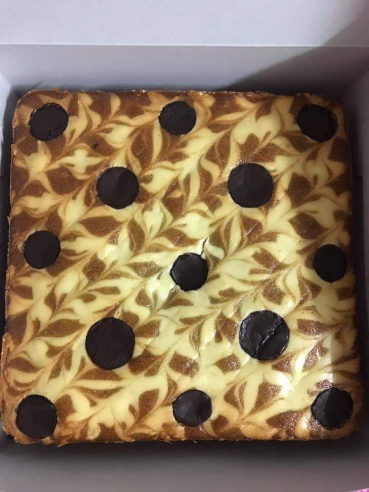 Kek Pisang Original Cheese Food Drinks Baked Goods On Carousell