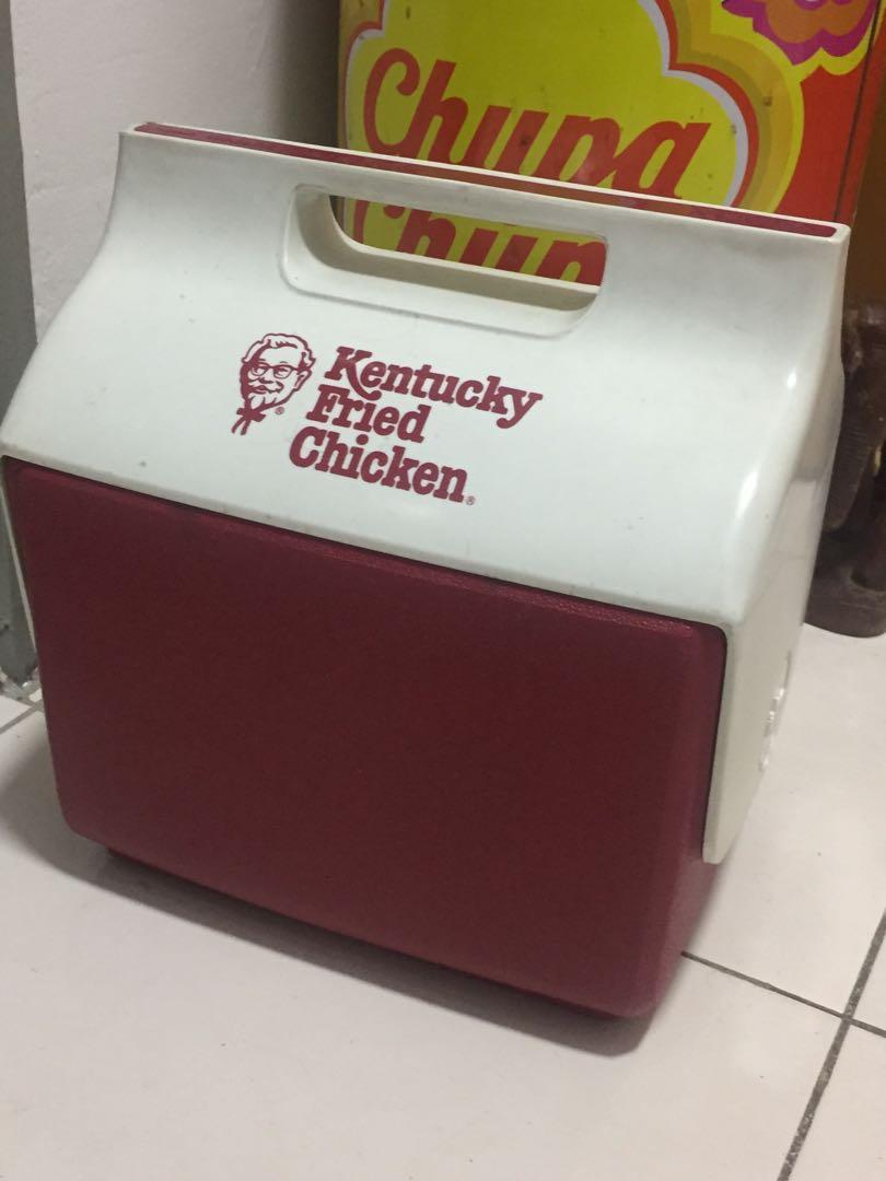 KFC Igloo (Category: Designer & Blind Box Toys) located in Cyberjaya. Submitted by hailer1977 (Listing ID 1092652873, Image 1). Description: Got certain mark consider its age.