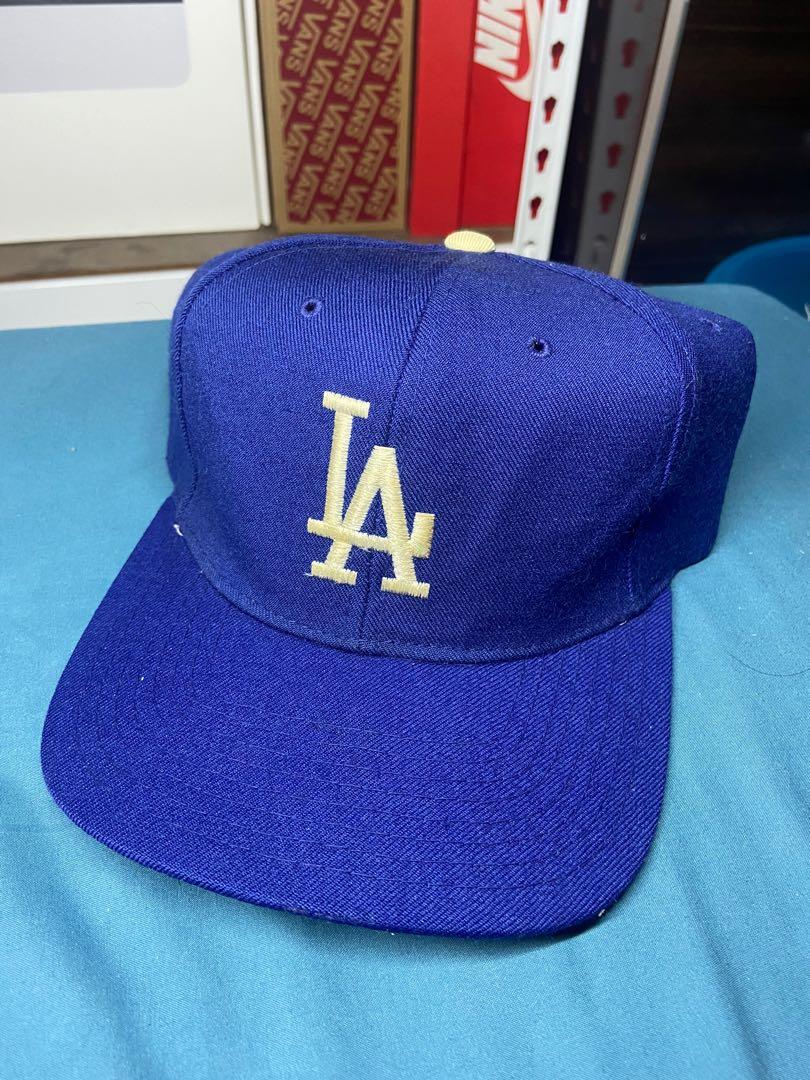 LA DODGERS SNAPBACK VINTAGE, Men's Fashion, Watches & Accessories, Cap &  Hats on Carousell