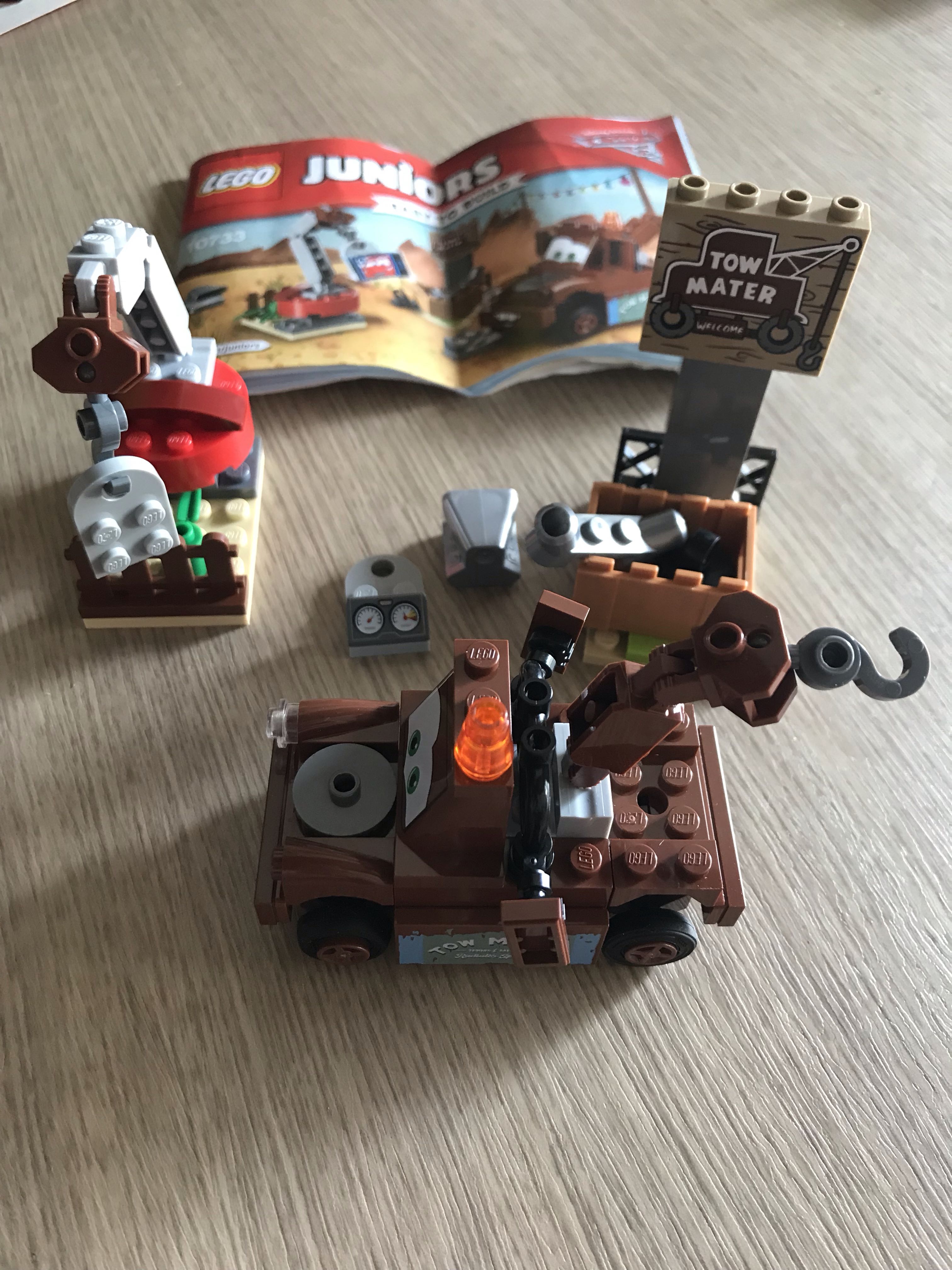 Lego 10733 outlet juniors mater's junkyard