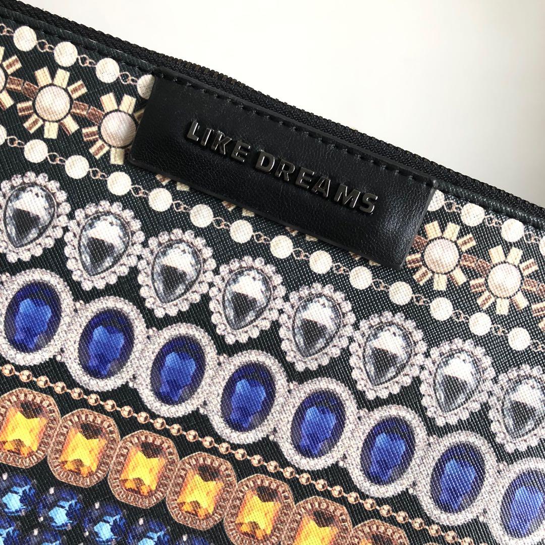 Like dreams clutch top