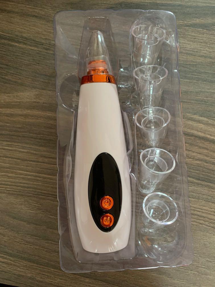 Multi - functional remove blackhead device (Category: Massage Devices) located in Bayan Lepas. Submitted by genie_tlk428 (Listing ID 1092668479, Image 2). Description: 9/10 new Used once only I have another pair now so to let go this one. Price excludes postage.