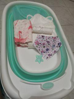 Nuborn baby bathtub with support net