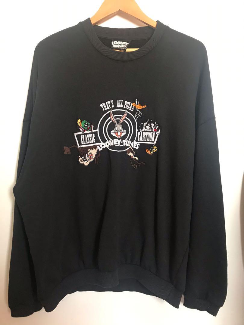Pull and bear sales looney tunes sweatshirt