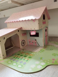 (Category: ) located in . Submitted by sellingoffthings (Listing ID 1092661905, Image 1). Description: .