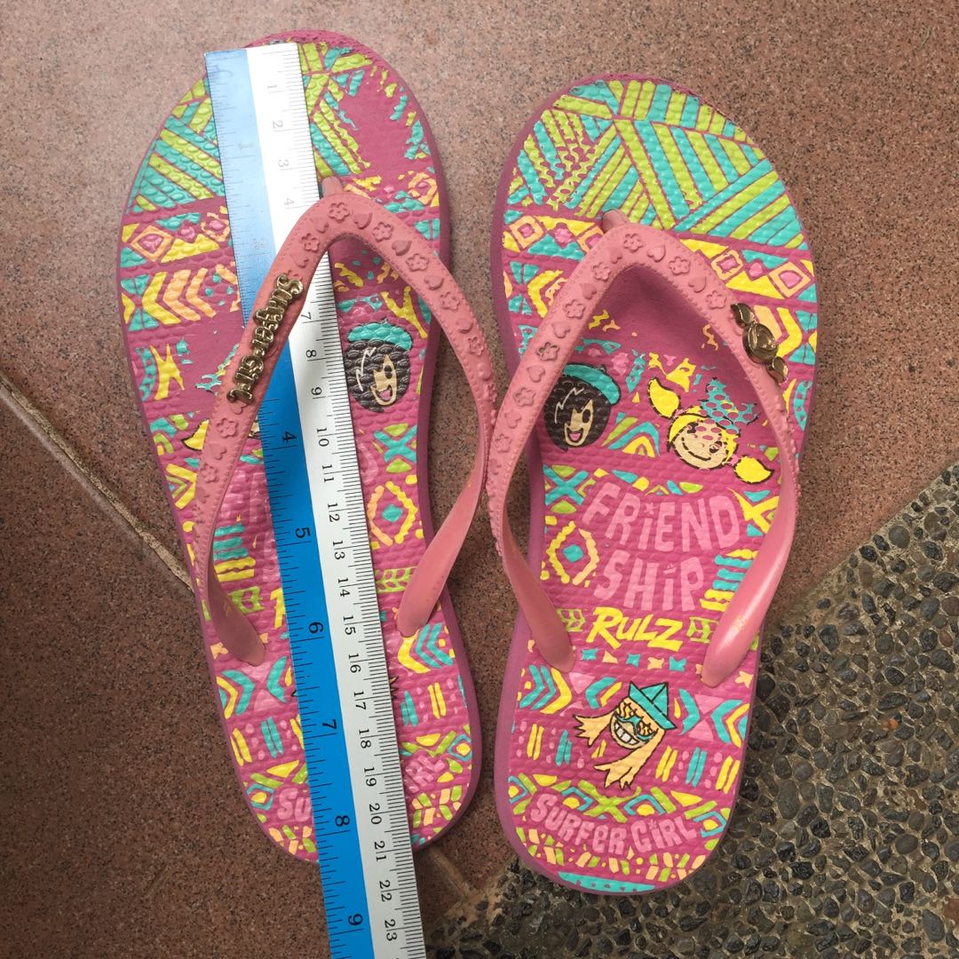 Sandal discount surfer girl