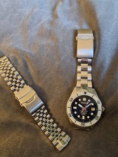 (Category: ) located in . Submitted by kimmmchi (Listing ID 1092691911, Image 1). Description: .