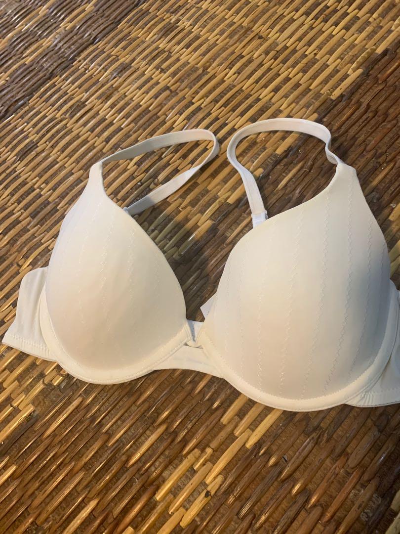 Vassarette bra 34b, Women's Fashion, Tops, Other Tops on Carousell