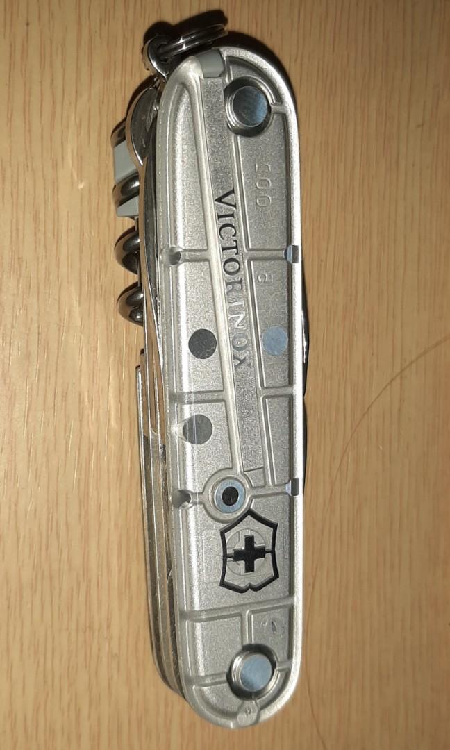 victorinox silvertech