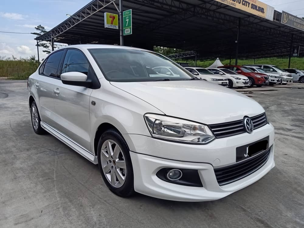 VOLKSWAGEN POLO 1.6 SEDAN 2013 CONDITION LIKE NEW Cars Cars for Sale on Carousell