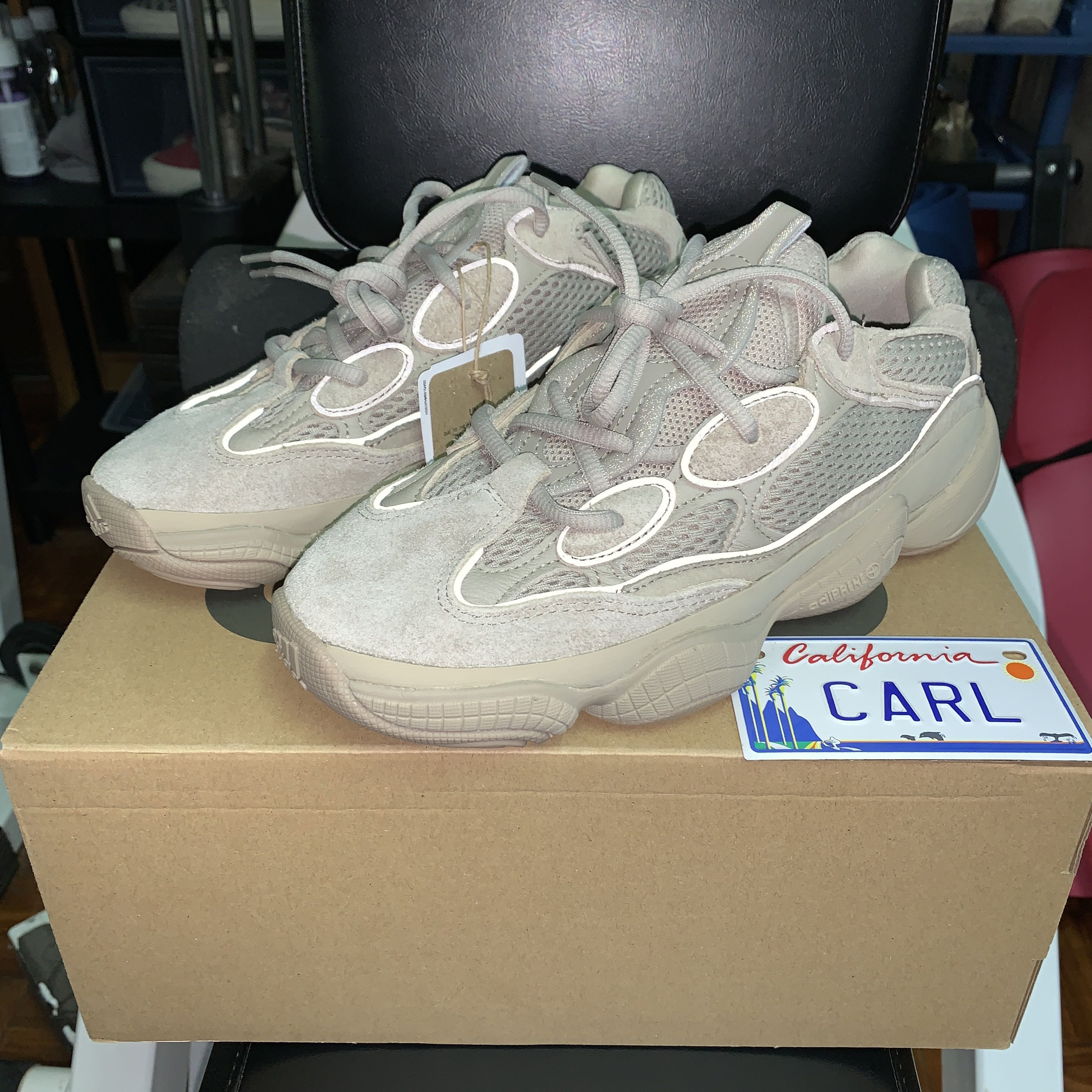 yeezy 500 taupe light on feet