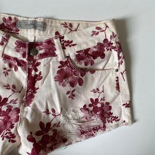 Zara hotpants bunga merah cakep